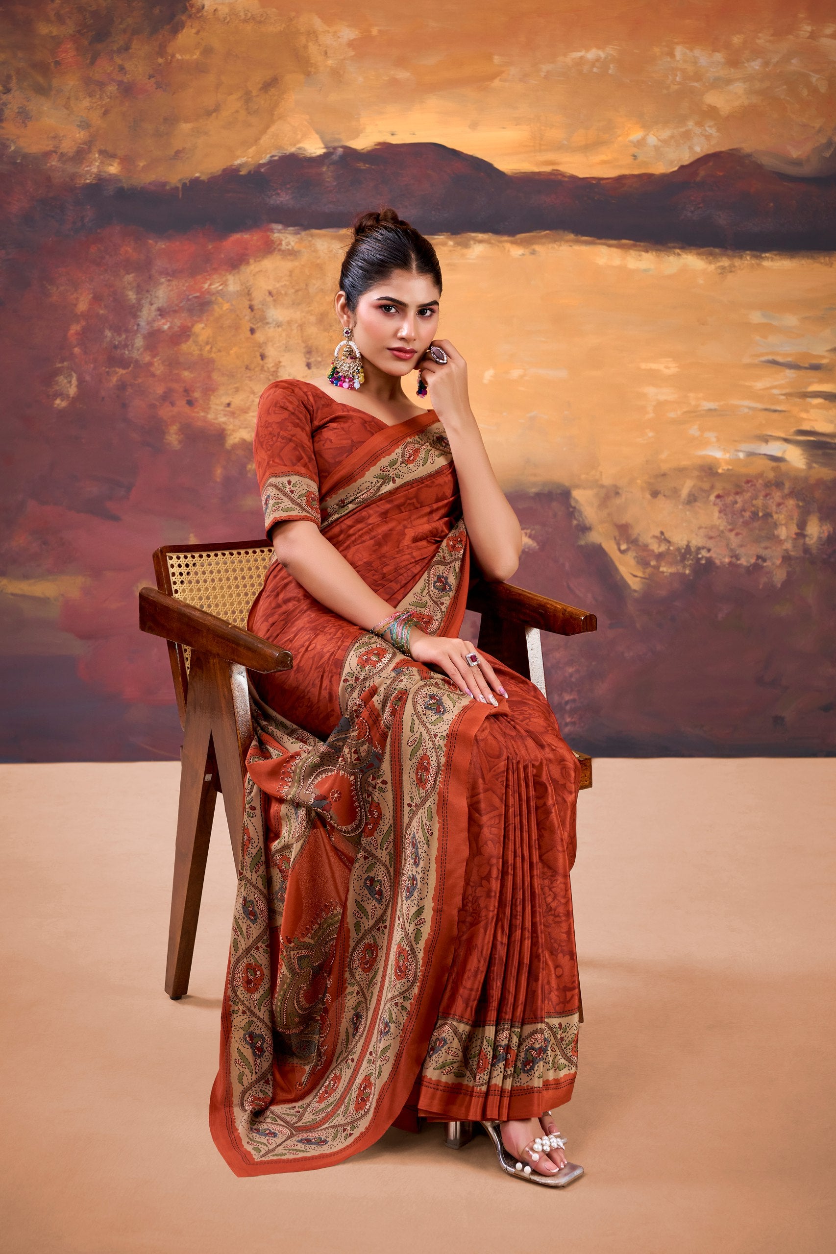 Elegant Printed Crepe Saree with Unstitched Blouse for Women