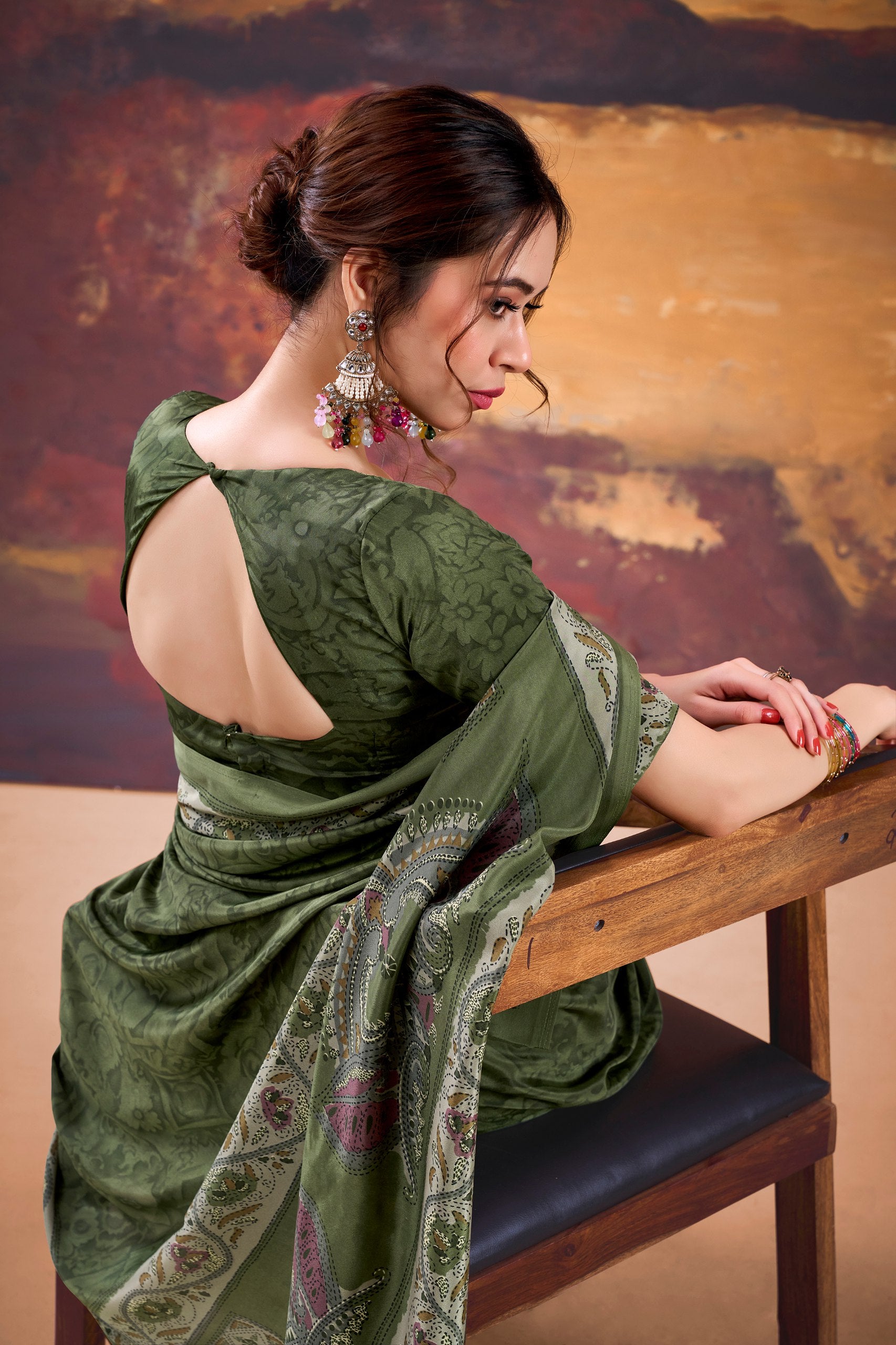 Printed Crepe Saree with Unstitched Blouse